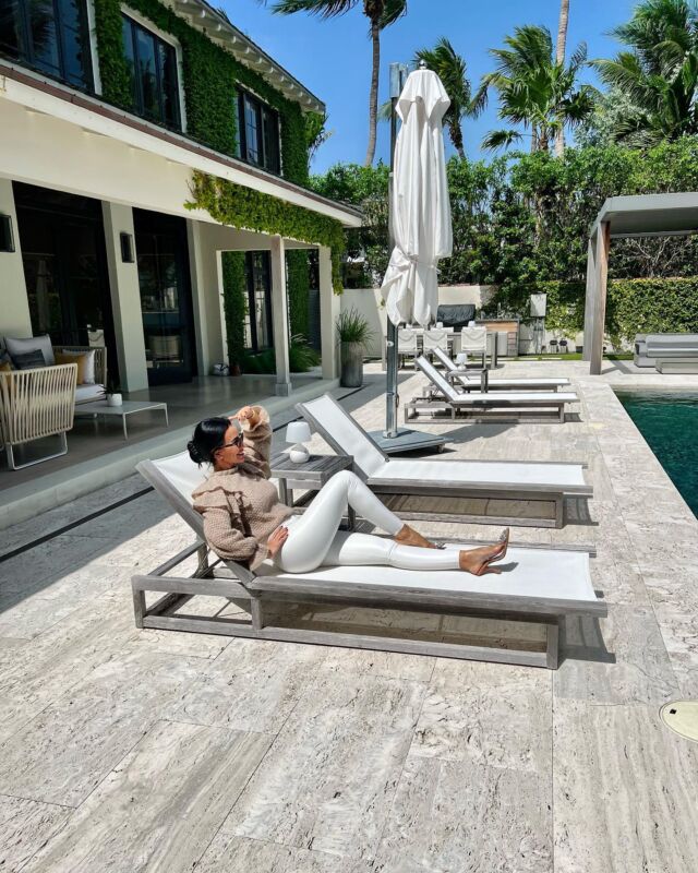 Looking out at my listings! Here’s an update on my current listings🏝️✨

Commercial Listings 
$10M | 27,964 Sqft. 430 NW Flagler Avenue in Fort Lauderdale
$8M | 15,937 Sqft. 429 NW 1st Avenue in Fort Lauderdale 

Residential Listings 
$1,699,000 | 2,546 Sqft: 650 NE 32nd Street #4501 in Miami 
$27,000 monthly | 1,872 sqft:  650 NE 32nd Street PH #5204 (fully furnished)

Contact me for a private tour! 

📱 (561) 715-9601⁠
💻️ michelledimarco.com⁠
📧 mdimarco@onesothebysrealty.com⁠
⁠
𝘜𝘯𝘮𝘢𝘵𝘤𝘩𝘦𝘥 𝘴𝘦𝘳𝘷𝘪𝘤𝘦, 𝘨𝘭𝘰𝘣𝘢𝘭 𝘳𝘦𝘢𝘤𝘩, 𝘭𝘰𝘤𝘢𝘭 𝘦𝘹𝘱𝘦𝘳𝘵𝘪𝘴𝘦